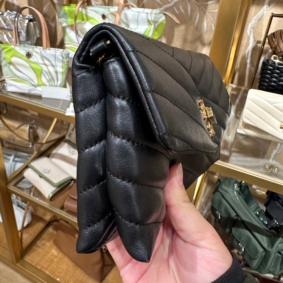 NWT! Tory Burch Kira Chevron Chain Wallet Black Quilted Leather Crossbody 90343 - Picture 3 of 9